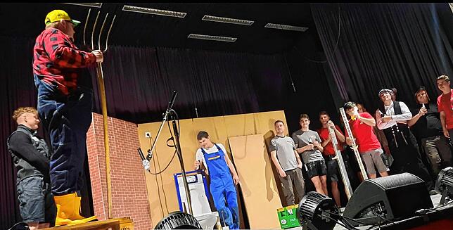 Bild 19: Beste Stimmung beim bunten Abend in Weilheim