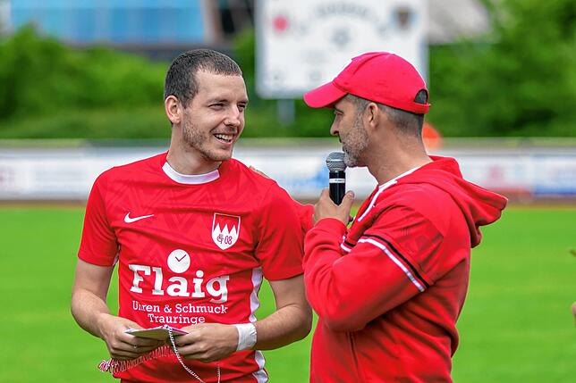 Bild 2: FC Tiengen 08 verabschiedet Trainer Erkan Kanli mit 1:0 gegen den SV Mundingen – wir haben Fotos!
