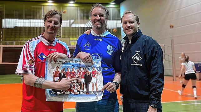 Vor 25 Jahren feierten die VfB-Volleyballer den ersten Titel. Zu den Häfler Meistern der ersten Stunde gehörten Norbert Kunstek, Rüdiger ...
