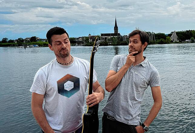 Benni Bromma (links) und Christoph Zeiser treten erstmals zusammen beim Zunfthaussommer auf.