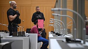 Sulaiman A. hat im Mai 2024 sechs Menschen mit einem Messer auf dem Mannheimer Marktplatz verletzt, der Polizist Rouven Laur starb kurz ...