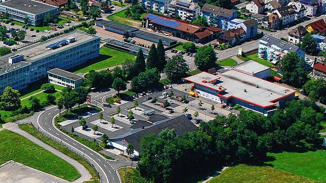 An der Öflinger Straße, zwischen Aldi und Rewe, wollte sich ein Drogeriemarkt ansiedeln. Die Stadt verhinderte dies mit Erfolg.