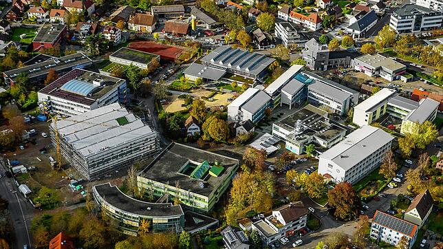 Dieses Bild steht stellvertretend für Überlingens Bildungs- und Sportstätten, in die die Stadt in den nächsten Jahren investiert. Die ...
