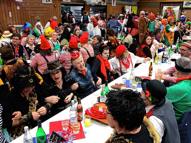 Bild 23: Alle Bilder vom närrischen Abend der Bengelschießer &ndash; Teil 4