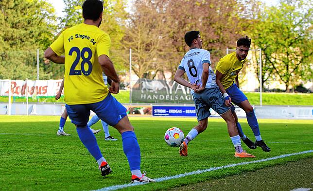 Bild 6: Die besten Bilder aus dem Verbandsliga-Abstiegsduell zwischen dem FC Singen und dem SV Stadelhofen