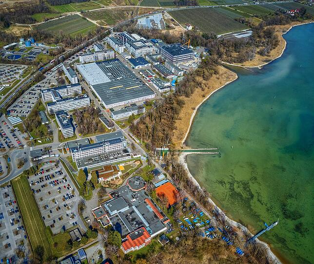 Das neue ITC (oben rechts) für rund 43 Millionen Euro sichert nicht nur Airbus, sondern auch dem Standort Immenstaad und damit den ...