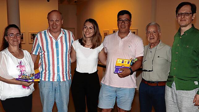 Fatima Gomes, Stavros Tachtalis, Melina Tachtalis (Moderatorin), Simon Tachtalis, Vito Giudicepietro und Martin Zimmermann (Moderator) ...