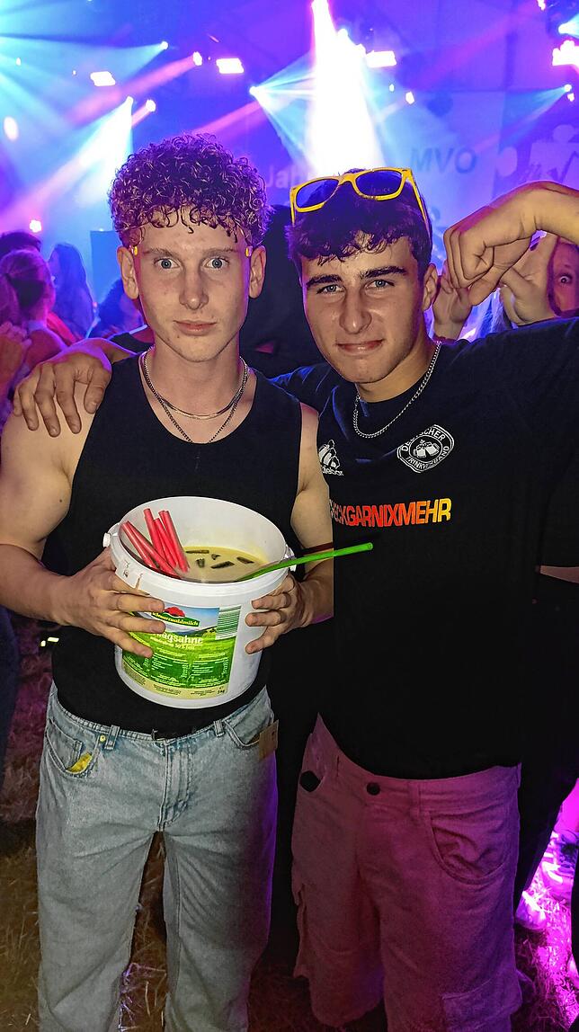 Bild 15: DJ Beestyle beim Bezirksmusikfest in Lauchringen – exklusive Bilder!