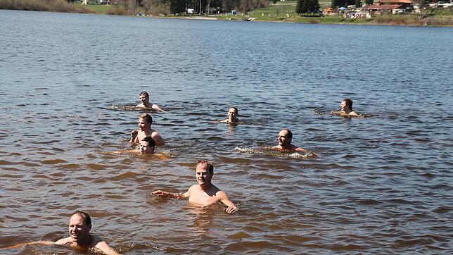 Anschwimmen bei 12,5 Grad: Die Badesaison am Kirnbergsee wird am Karsamstag eröffnet.