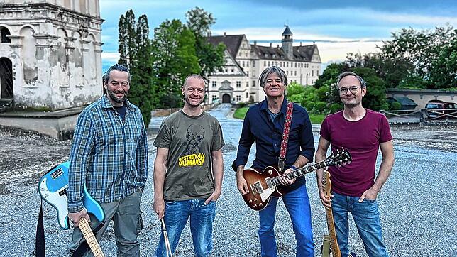 Sie geben ihr erstes öffentliches Konzert: Thomas Hinke (von links), Mark Kragh, Christian Erbprinz zu Fürstenberg und Thomas Markus ...