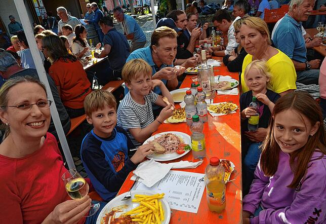 Bild 24: Feierabendhock beim Bermatinger Dorffest: Die schönsten Bilder