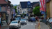 Ob Frühstücksbrötchen holen, die Kinder an Schule und Kindergarten anliefern oder der Durchgangsverkehr von Villingen Richtung Rottweil: ...