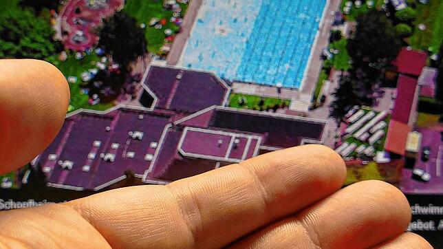 Die Eintrittspreise fürs Schwimmbad sollen um sechs Prozent steigen. Das schlägt die Stadt Schopfheim vor. Foto: André Hönig