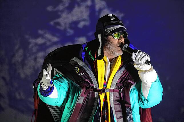 Bild 25: Bilder von Deichkind auf dem Southside 2022