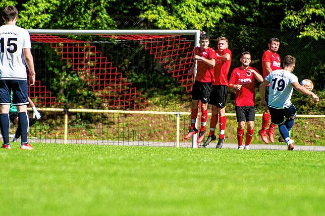 Bild 6: FC Schlüchttal gewinnt beim FC 08 Bad Säckingen mit 4:2 &ndash; und wir haben Bilder!