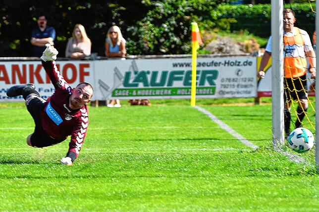 Bild 24: SV 08 Laufenburg startet mit Niederlage bei Titelfavorit VfR Hausen &ndash; und wir haben Bilder!