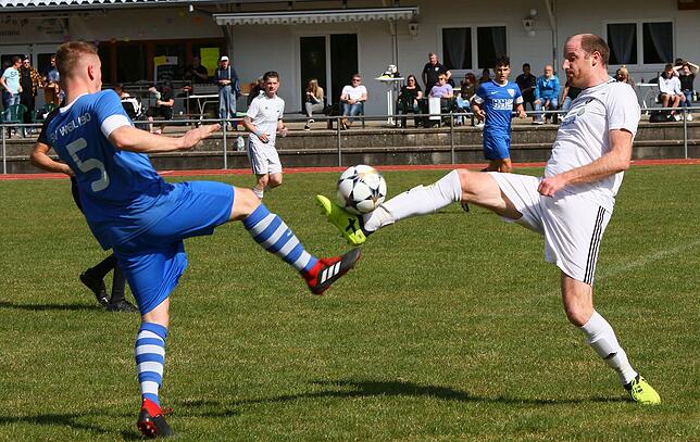 Bild 7: Der FC Wehr besiegt den SV Weil II mit 2:1 – und wir haben die Bilder