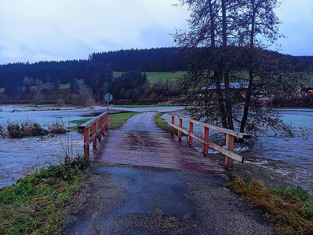 Bild 3: Hochwasser im Schwarzwald: Beeindruckende Bilder vom Dauerregen im Bregtal