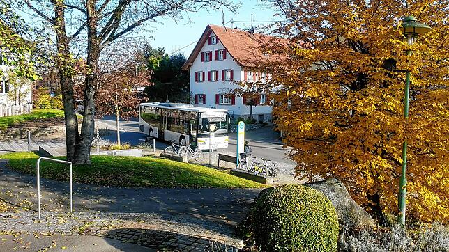 Seit dem 2. November bindet die neue Regiobuslinie 700 auch die Kerngemeinde Oberteuringen an die Strecke Ravensburg &ndash; Konstanz ...