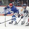 Wild Wings-Angreifer Mirko Höfflin (links) hat trotz harter Arbeit derzeit auch viel Spaß. Dies soll auch nach der Partie in Düsseldorf ...