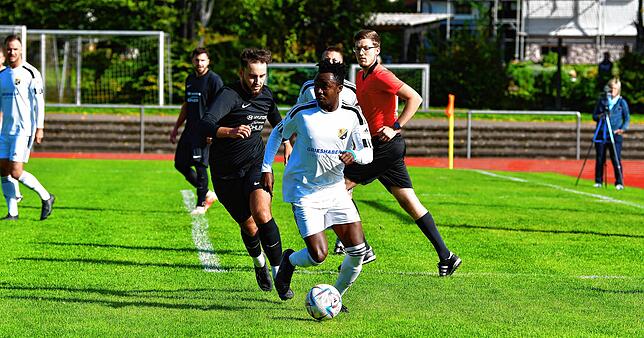 Bild 4: SG FC Wehr/Brennet besiegt den SV 08 Laufenburg II mit 5:1 &ndash; und wir haben Bilder!