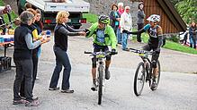Die Mountainbikefreunde Schonach organisieren im Obertal die Verpflegungs- und Rücktransportstelle.