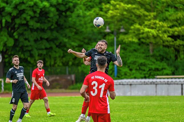 Bild 11: FC Tiengen 08 besiegt den VfR Bad Bellingen mit 4:0 – und wir haben Fotos!