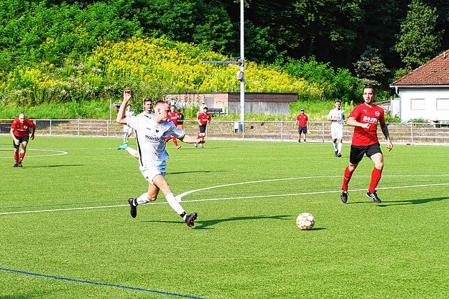 Bild 1: SpVgg. Wutöschingen siegt zum Auftakt beim FC 08 Bad Säckingen &ndash; und wir haben Bilder!