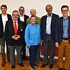 Der DRK-Vorsitzende Benjamin Mors (rechts) hat mit Timo Petersen vom Kreisverband (links) und dem neuen DRK-Vize Stefan Keil (dritter ...