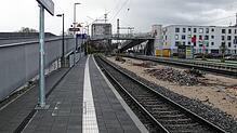 Hier fährt am 27. März nichts: Leerer Bahnsteig am Seehas-Haltepunkt Petershausen. Nur wenige Fahrgäste haben vom Streik nichts mitbekommen.