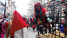 Bild : Sonne für die Narren: Großer Fasnet-Umzug begeistert in Singen!
