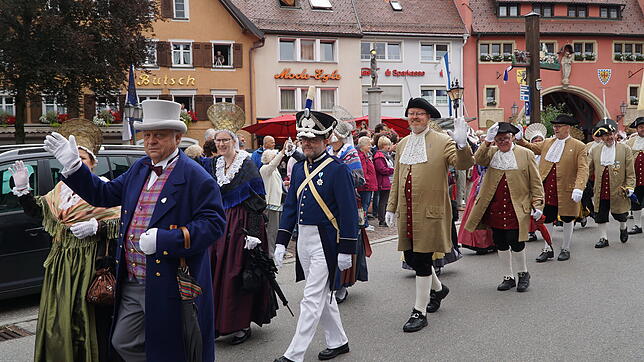 Blickfang beim Kreistrachtenfest Löffingen: Historische Bürgerwehr und Trachtengruppe sind tief in der Stadtgeschichte verwurzelt. Als ...
