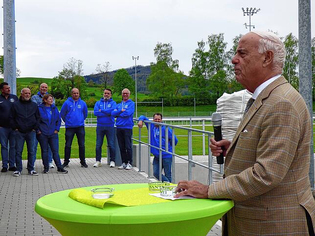 Sportbund-Präsident Gundolf Fleischer lobte den Hegauer FV und die Stadt: „Sie haben großartiges geleistet!“