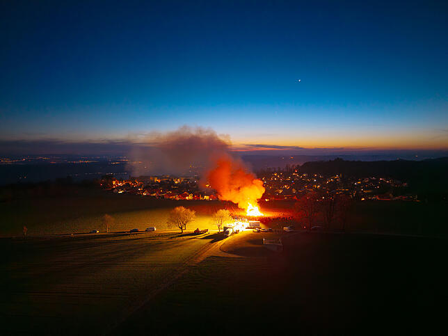 Bild 2: Magisches Feuer: So beeindruckend loderten die Funken auf der Amalienhöhe