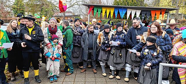 Bild 40: Ausnahmezustand in Wutöschingen: Der Rathaus-Sturm am schmutzigen Dunschtig in Bildern