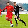 Yannic Schädler (rechts, hier gegen Denis Mila vom CFE Independiente Singen) wechselt vom SV Mühlhausen aus der Bezirksliga zum FC ...