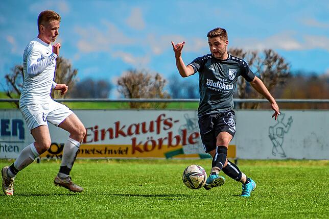 Bild 7: SV Waldhaus besiegt den SV Rheintal glatt mit 4:0 &ndash; und wir haben Bilder!