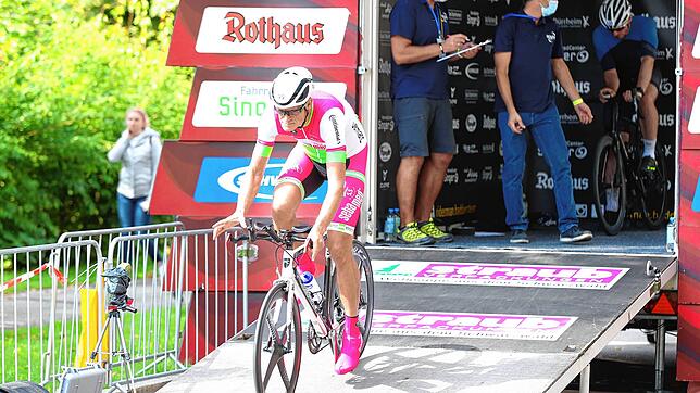 Mit dem Riderman hat Bad Dürrheim sich einen Namen in der Radfahrszene gemacht. Hier der Start von Klaus Schmitz vom Sebamed Racing Team ...