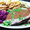 Schnell war der Sauerbraten ausverkauft. Bleibt wenigstens der Blick aufs leckere Menü.