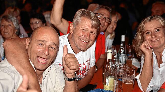 Bild 21: Gute Stimmung beim Hafenfest! Am Wochenende geht es in Staad nochmal rund