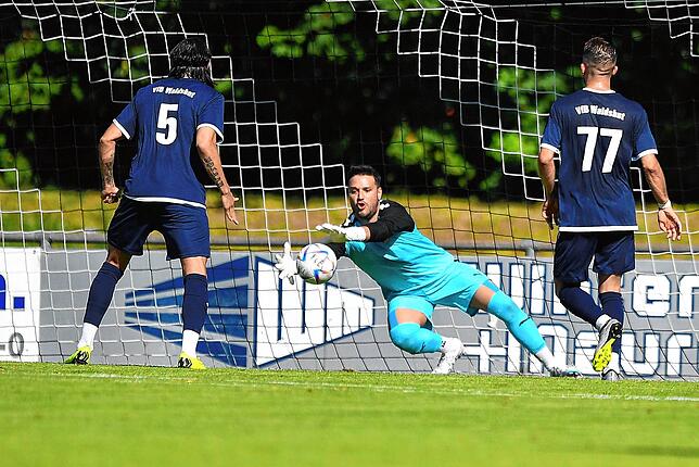 Bild 35: VfB Waldshut siegt 2:1 beim FC Emmendingen und steigt in die Landesliga auf &ndash; wir haben Bilder!