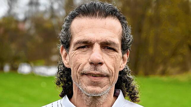 Jörg Kienast, Trainer des FC Pfohren, wartet mit seiner Mannschaft noch auf den ersten Sieg 2025.
