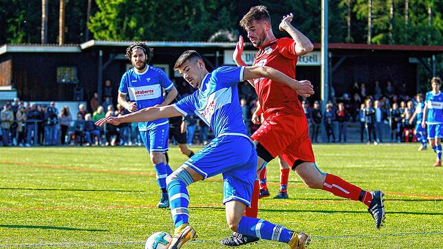 Beim Spitzenspiel vor dreieinhalb Wochen setzte sich Tabellenführer FV/DJK St. Georgen bei der SG Mönchweiler/Peterzell klar mit 4:1 ...