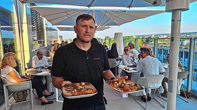 Bild 9: Beste Laune, bestes Wetter, bestes Essen: Bilder der Eröffnung des Restaurants Volare in Konstanz