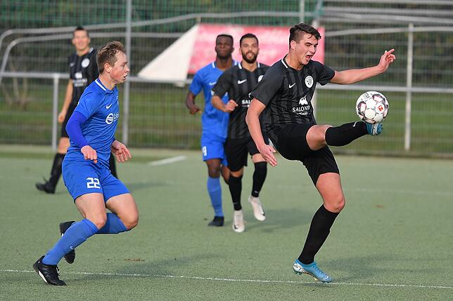 Bild 31: FC Hochrhein düpiert den TuS Efringen-Kirchen mit einem 3:1-Sieg im Rebland &ndash; und wir haben Bilder!