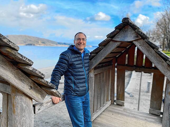 Alessandro Ribaudo am Spielplatz im Uferpark Bodman.