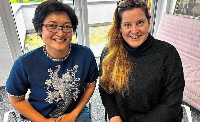Nurul Aini (links) und Henriette Stanley sind begeistert, wie gut das Projekt angenommen wird – sowohl in Indonesien als auch hier. Für ...