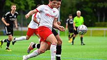 Zweites Saisontor: Aaron Zimmermann (vorn), der aus dem eigenen Nachwuchs in den Kader gerückt ist, traf auch beim Sieg des FC RW ...
