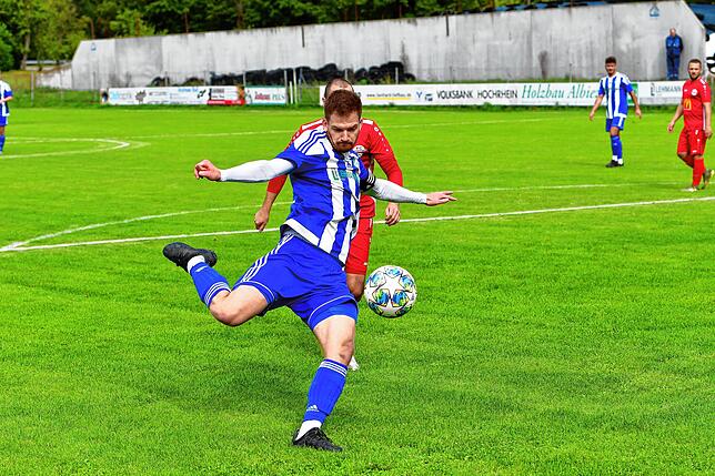 Bild 10: SG Mettingen-Krenkingen holt sich mit dem 3:1 gegen den FC Wallbach die Tabellenführung zurück &ndash; und wir haben Bilder!