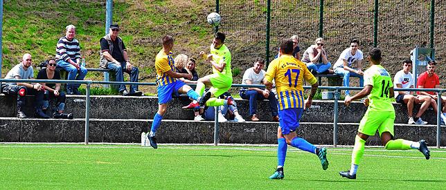 Bild 3: FC Solothurn zieht gegen den FC Singen 04 beim Grieshaber-Cup des SV 08 Laufenburg ins Finale ein &ndash; und wir haben Bilder
